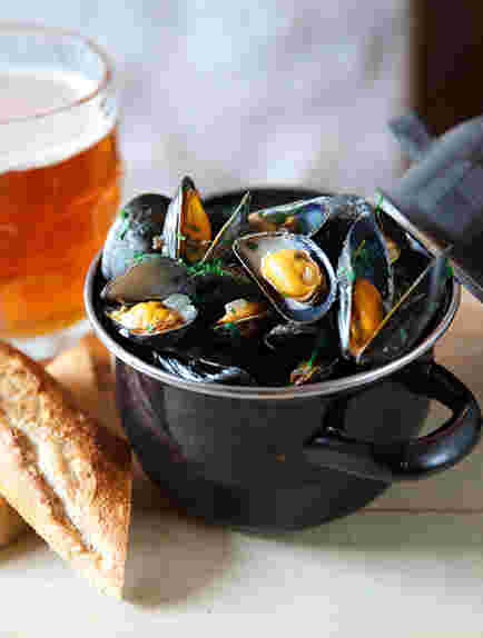 The King's Head Letheringsett — interior and exterior view 17